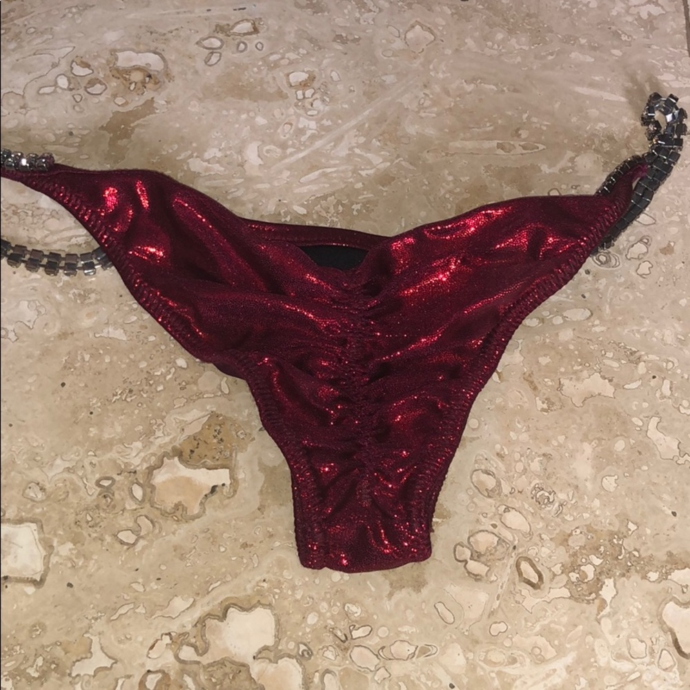 Competition Bikini - image 6